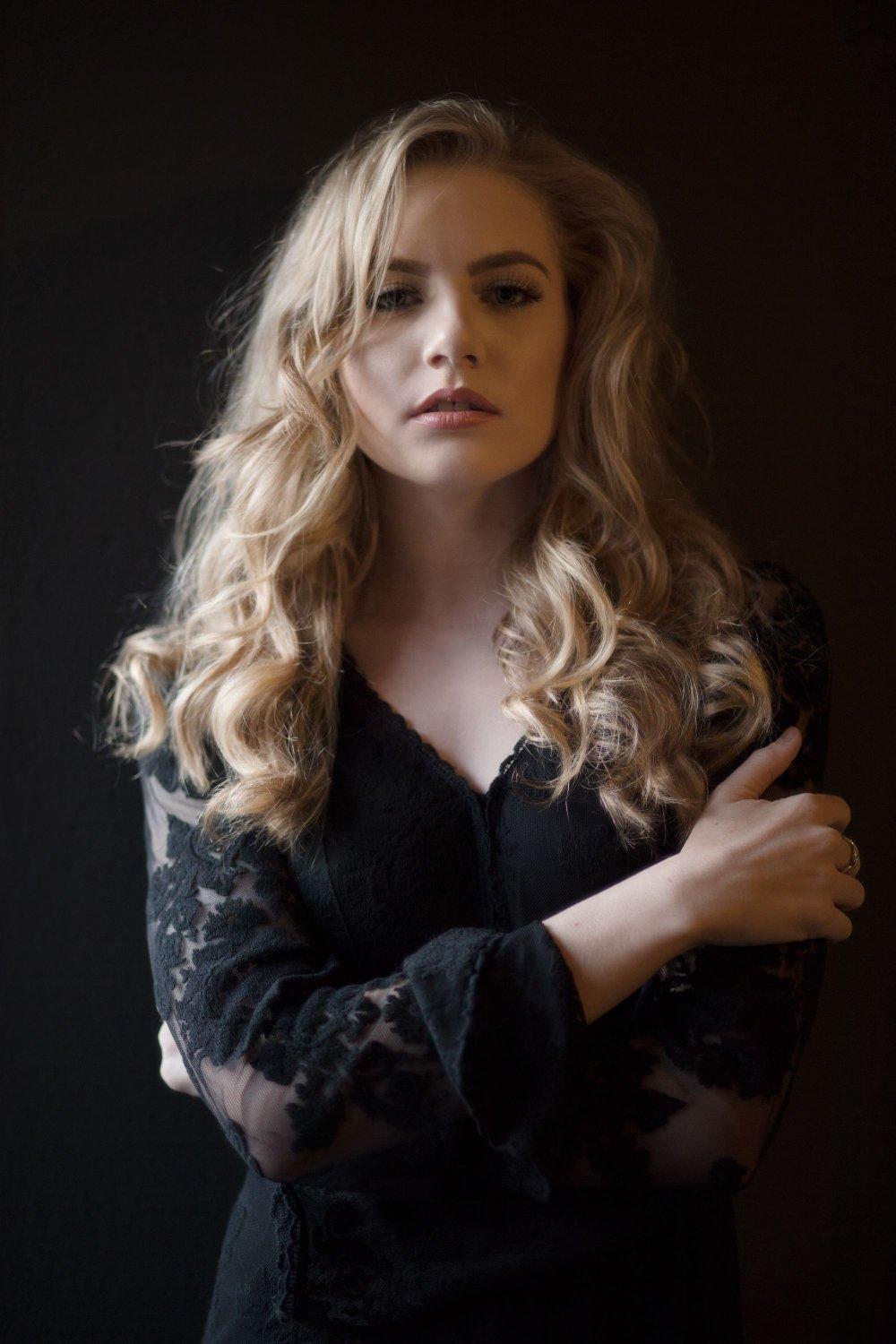 carousel-hero-element image-2